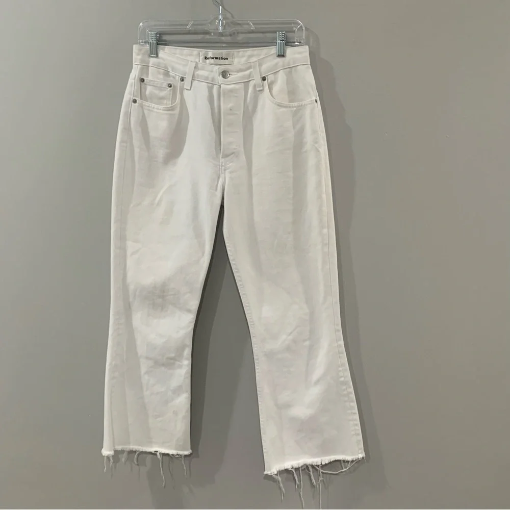 ✅ Reformation Jeans Mid-Rise Crop Flare Raw Hem in White